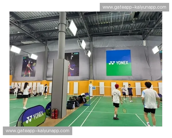 Yonex球拍：挥出自信，每一次都是致胜一击